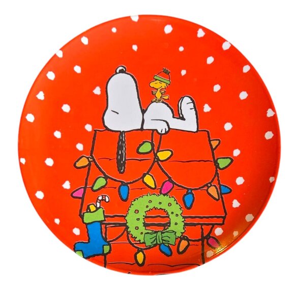 Snoopy and Woodstock Christmas Plate Red Plastic Peanuts Gibson 2010 Dishware - Picture 9 of 10